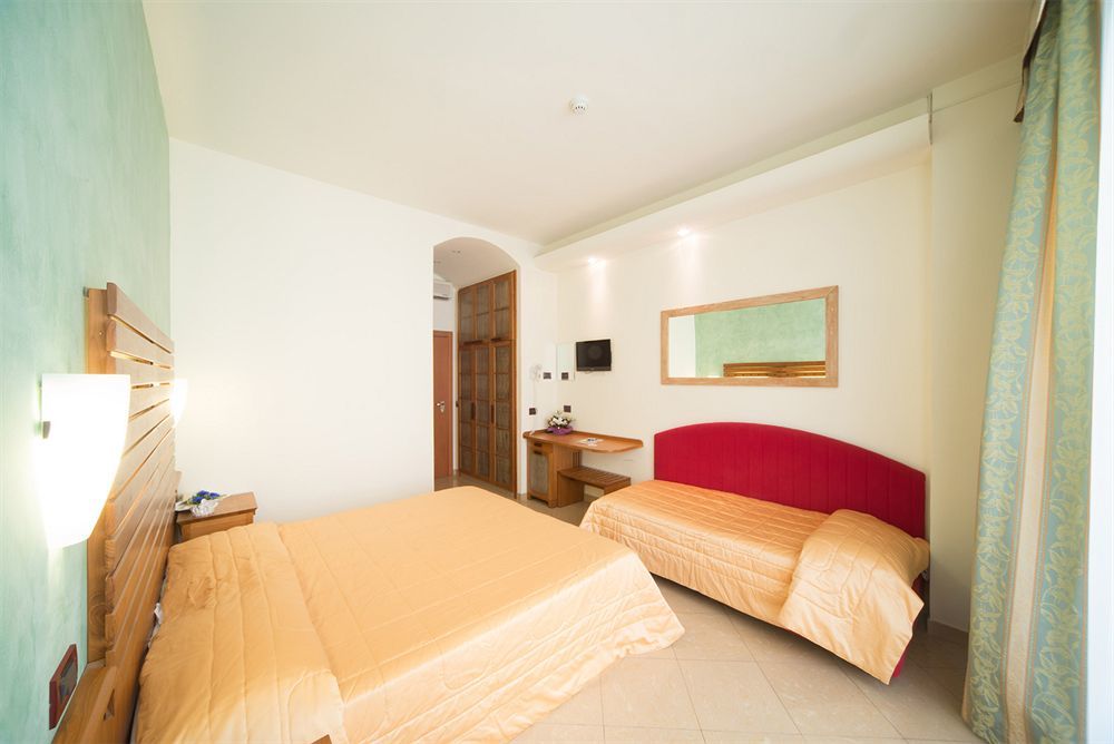 Hotel Smeraldo Cesenatico Esterno foto
