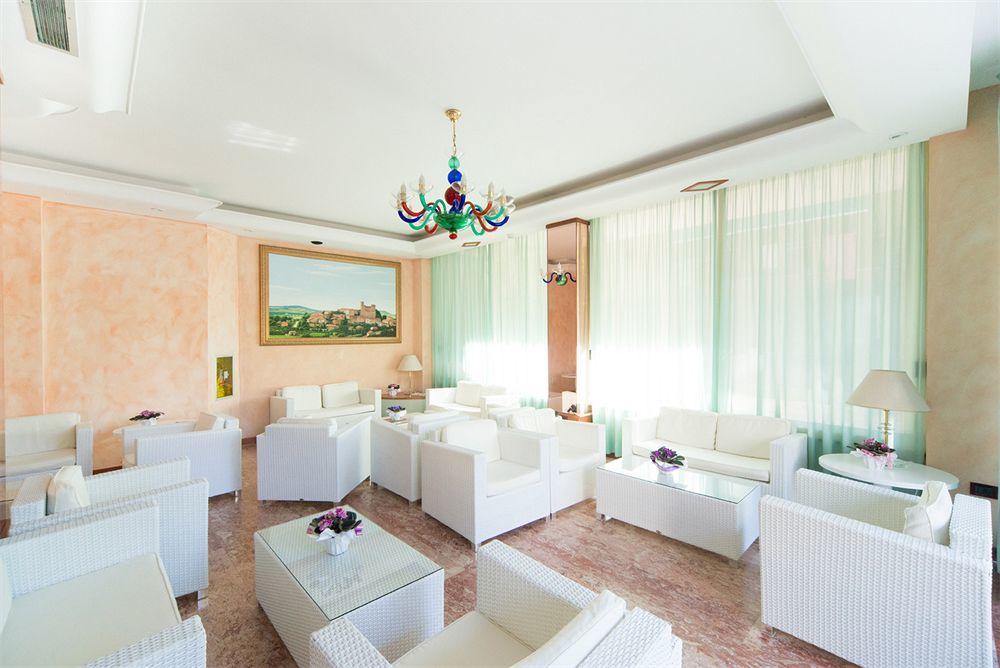 Hotel Smeraldo Cesenatico Esterno foto